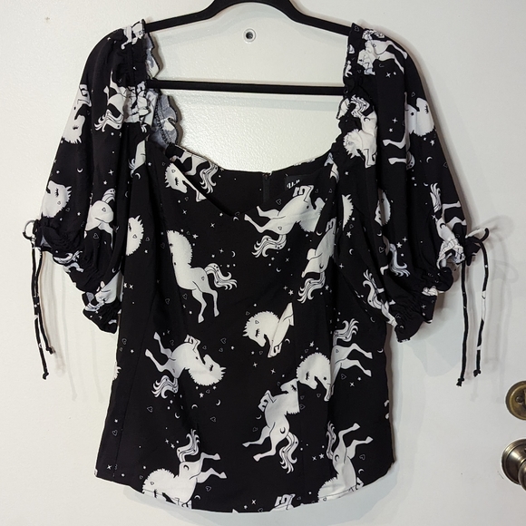 Hell Bunny | Tops | Helly Bunny Sullivan Shirt Black White Puff Sleeve ...